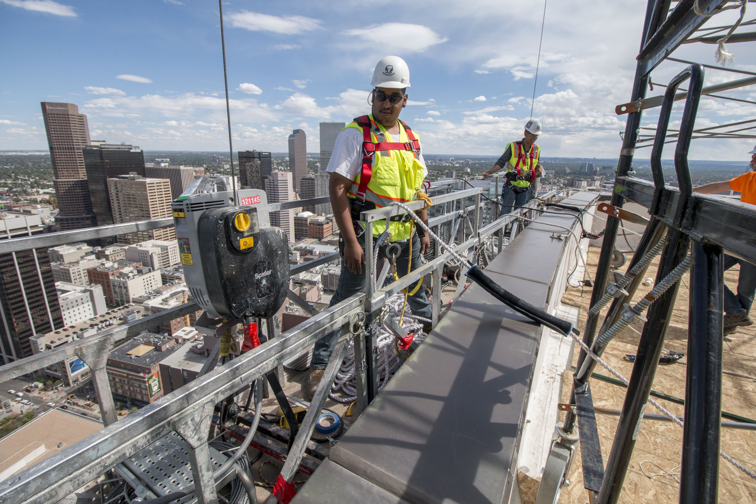 Summit Sealants Crew Prepares The Swing Stage Summit Sealants